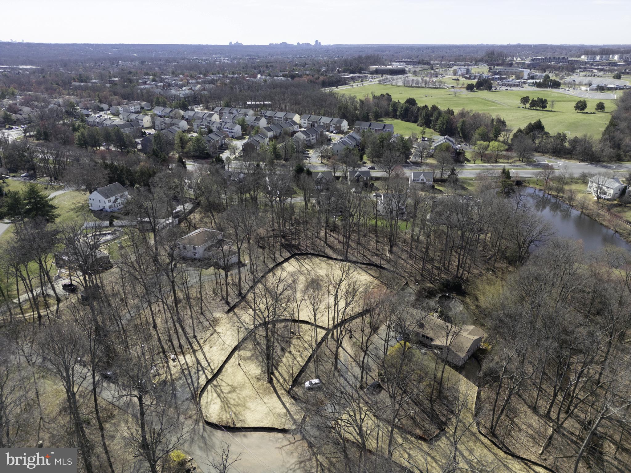 25 Jefferson Drive Sterling, VA 20165 - Photo 18 of 32 a view of a city with mountain view