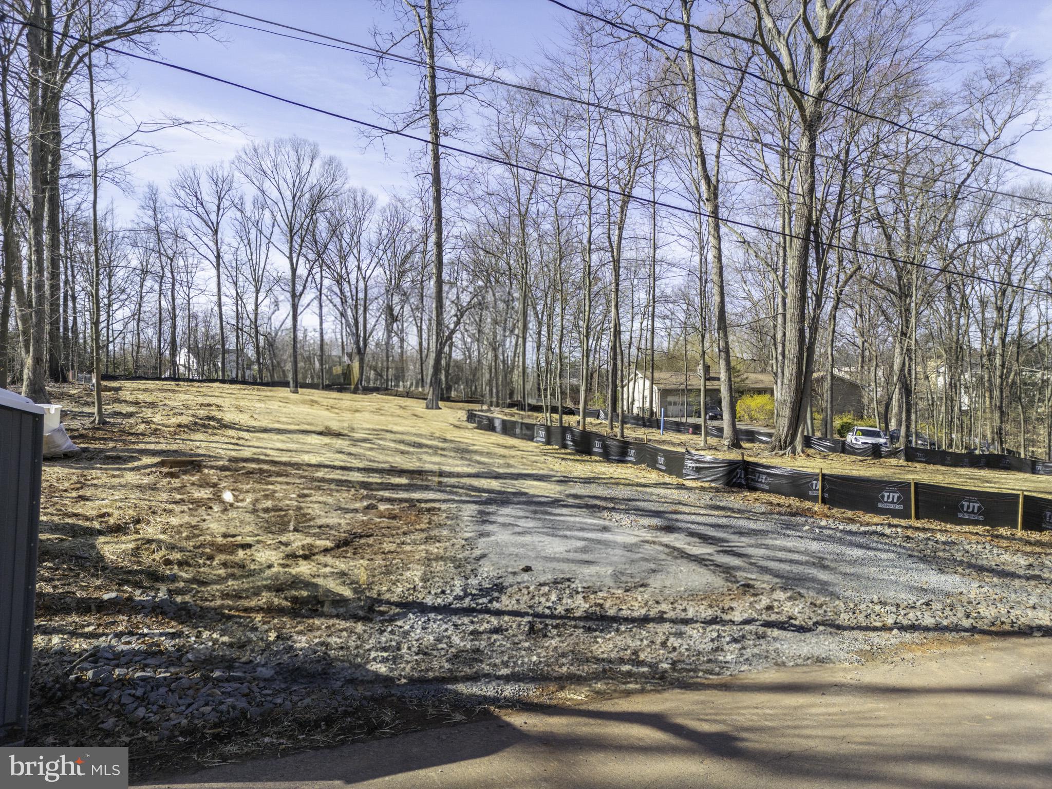 25 Jefferson Drive Sterling, VA 20165 - Photo 3 of 32 a view of a building with a yard