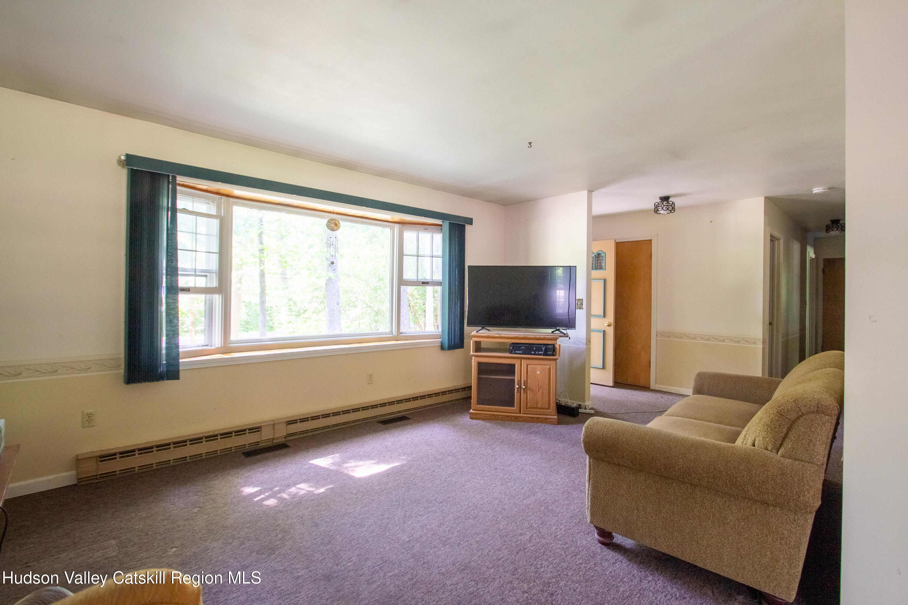 157 Falls Road Hudson, NY 12534 - Photo 7 of 20 157_Falls_Rd_Hudson-04