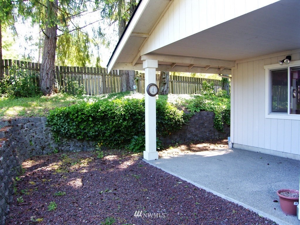 523 Radey Street, Unit D Port Orchard, WA 98366 - Photo 14 of 16 Gallery Image 14
