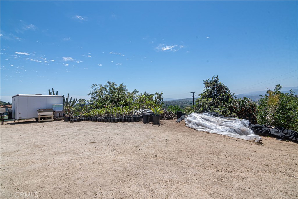 803 Quail Hill Road Fallbrook, CA 92028 - Photo 9 of 16