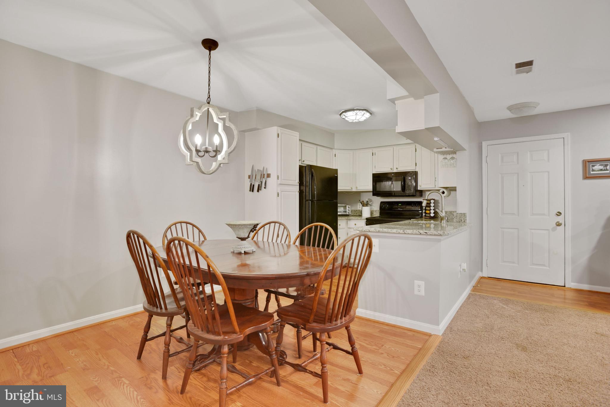 2229 Lovedale Lane, Unit 308B Reston, VA 20191 - Photo 12 of 33 Dining area off kitchen