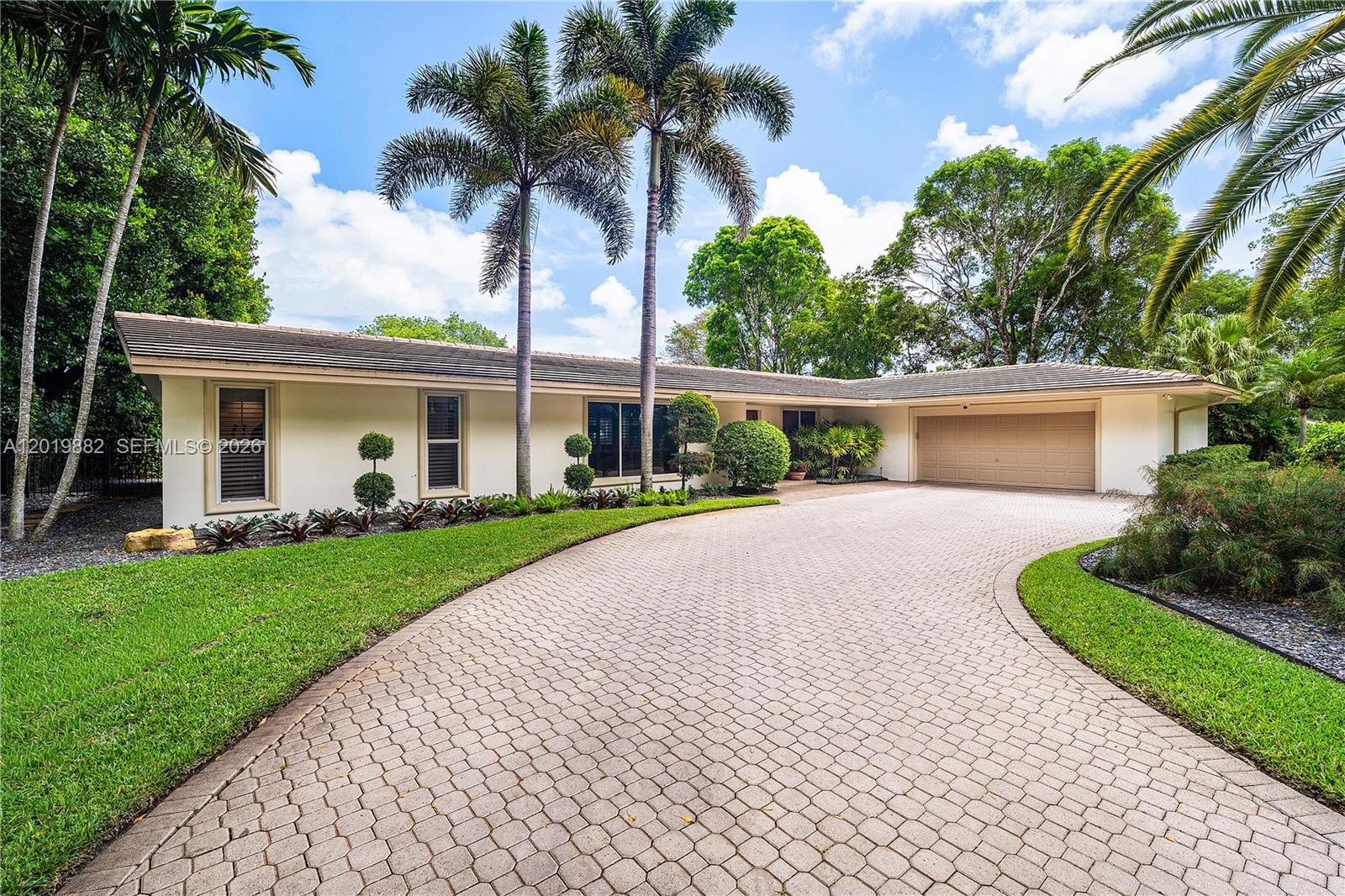 4301 Sanders Street Hollywood, FL 33021 - Photo 2 of 50