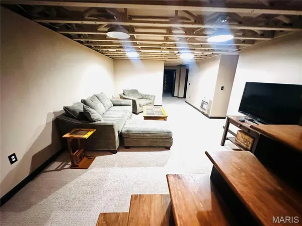 $285,000 | 9383 Audrain Road 625, Laddonia, MO 63352