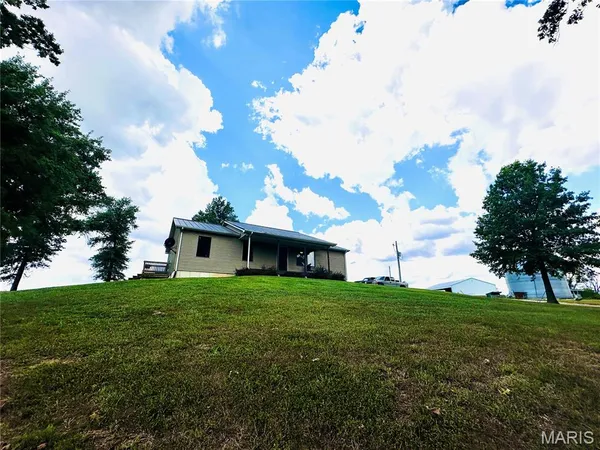 $285,000 | 9383 Audrain Road 625, Laddonia, MO 63352