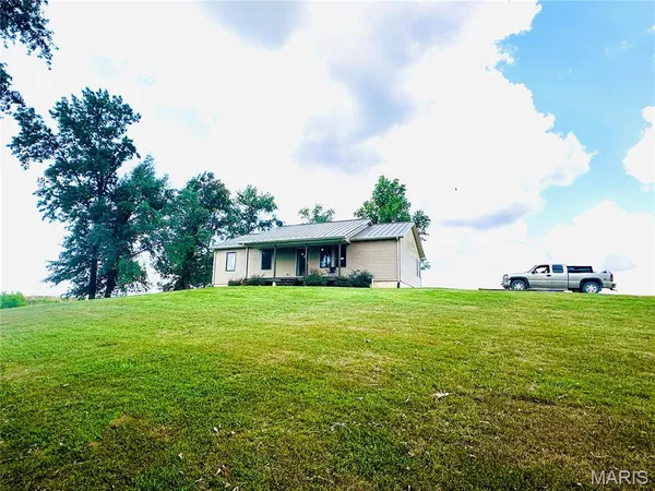 $285,000 | 9383 Audrain Road 625, Laddonia, MO 63352