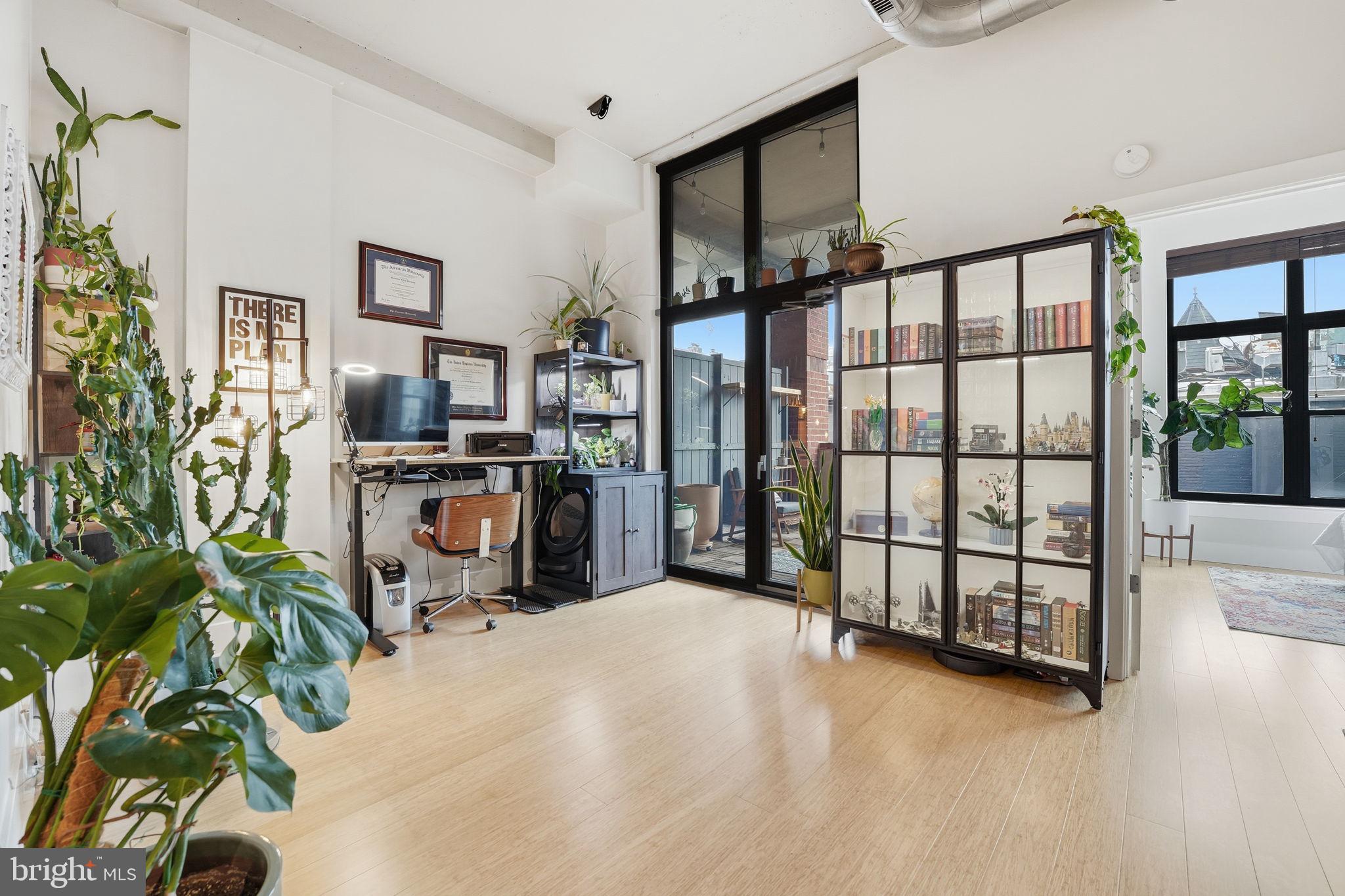 2328 Champlain Street Northwest, Unit 302 Washington, DC 20009 - Photo 21 of 36