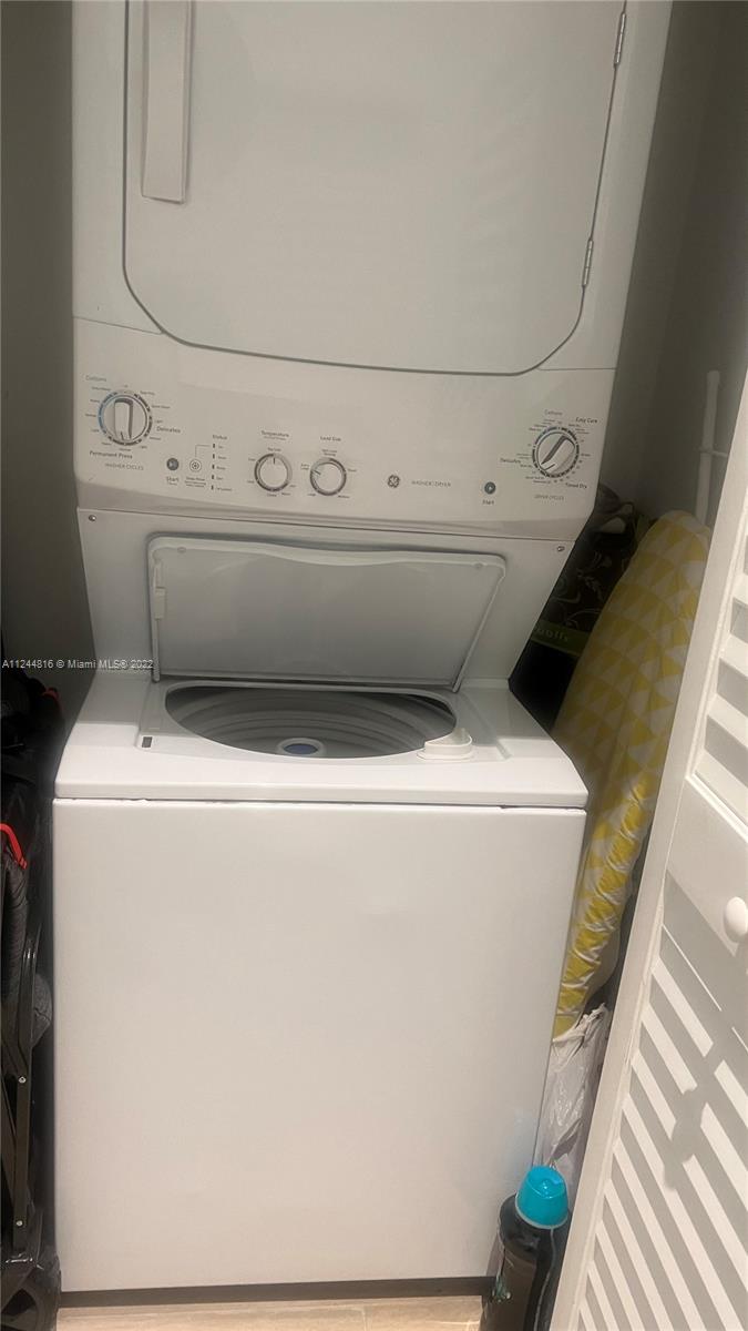 1600 Southwest 1st Avenue, Unit 302 Miami, FL 33129 - Photo 17 of 23