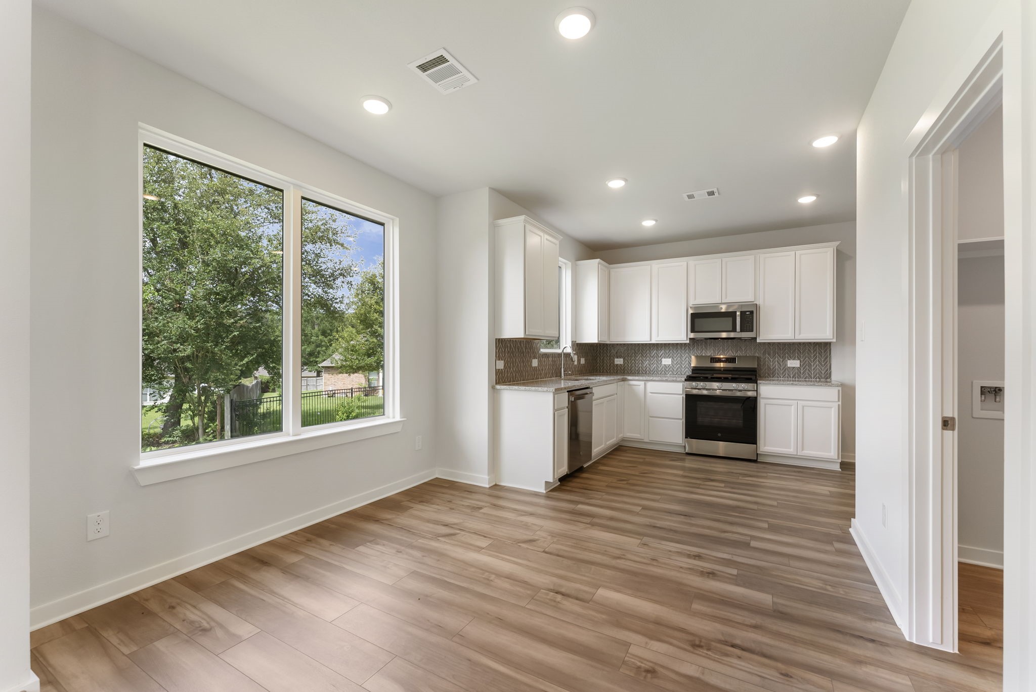 3714 Violet Lane Huntsville, TX 77340 - Photo 13 of 47