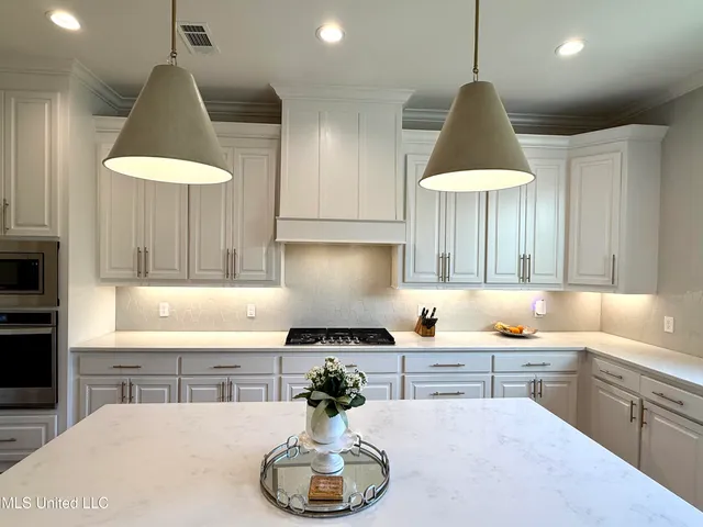 $569,900 | 114 Biltmore Cove, Flowood, MS 39232