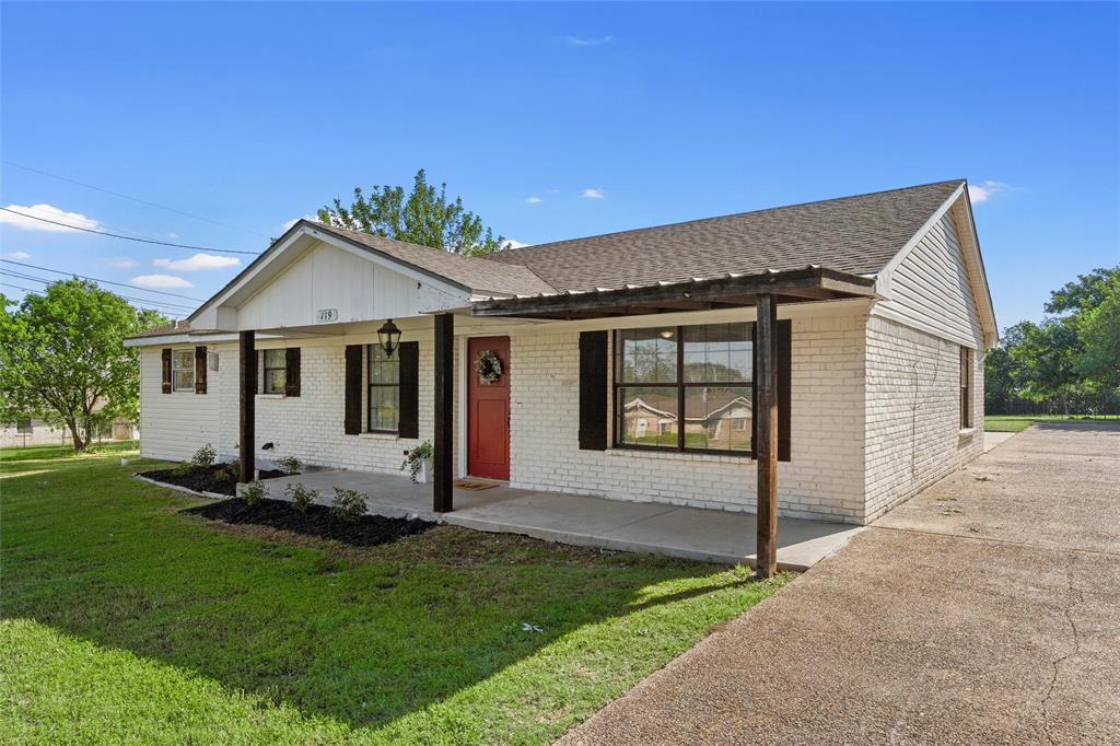 119 Castleman Circle Hewitt, TX 76643 - Photo 28 of 34