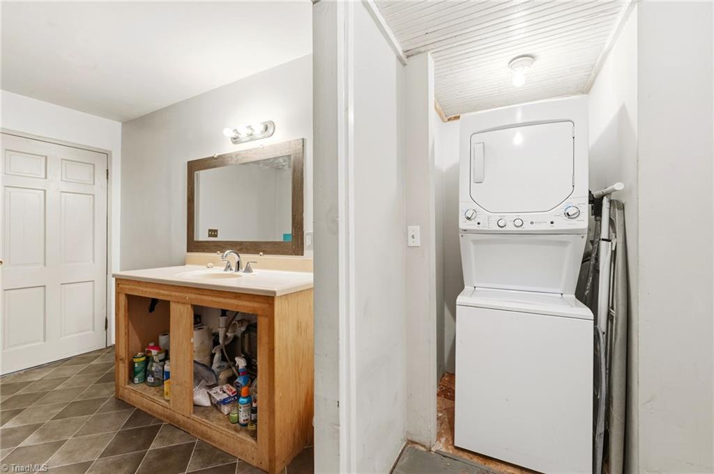 1327 Spainhour Mill Road Pinnacle, NC 27043 - Photo 21 of 26