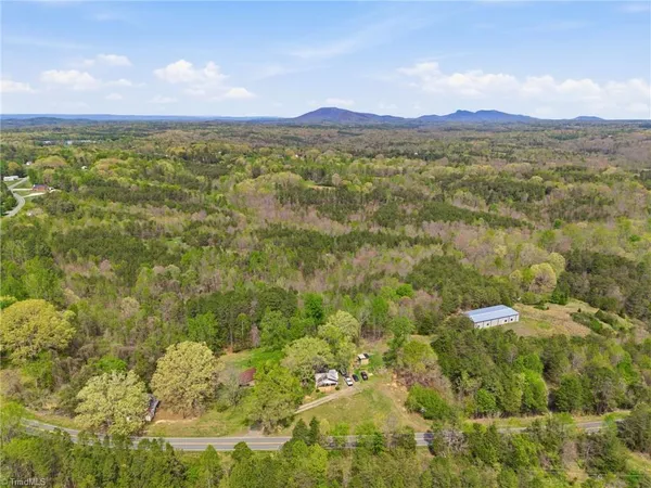 $400,000 | 1327 Spainhour Mill Road, Pinnacle, NC 27043