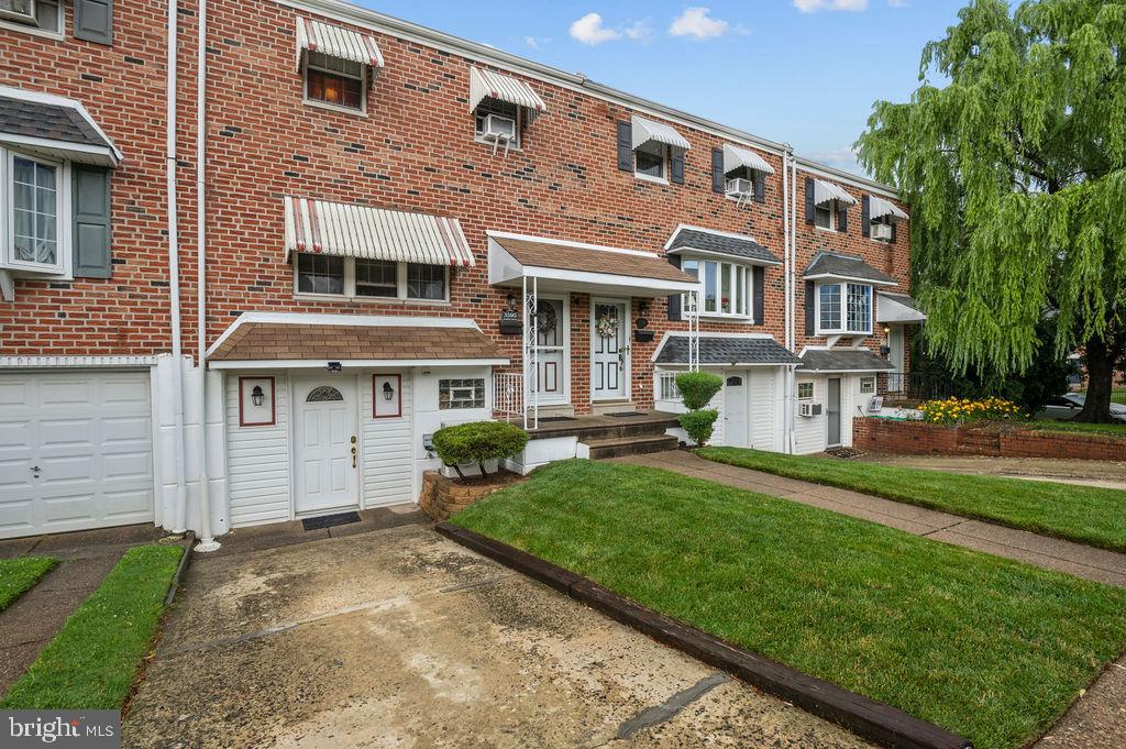 3595 Oakhill Road Philadelphia, PA 19154 - Photo 3 of 26