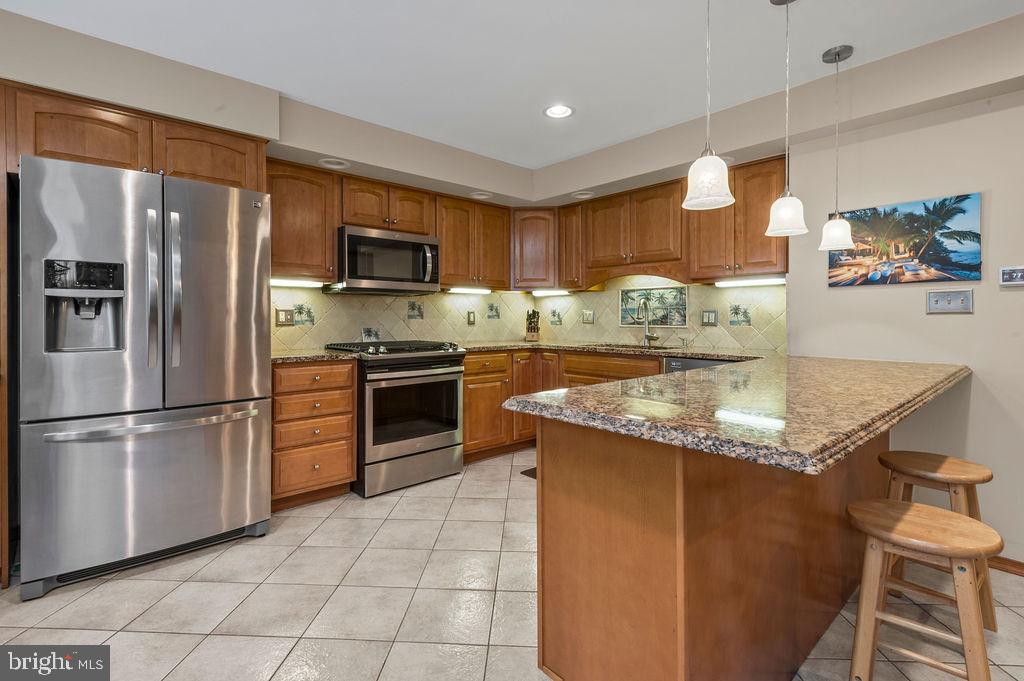 3595 Oakhill Road Philadelphia, PA 19154 - Photo 8 of 26