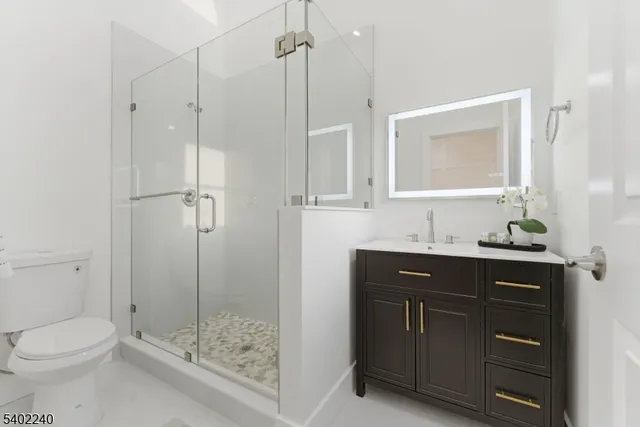 $675,000 | 914 Bower Street, Linden, NJ 07036