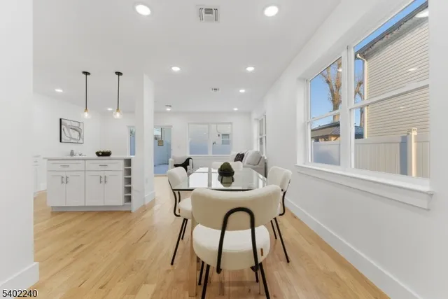 $675,000 | 914 Bower Street, Linden, NJ 07036