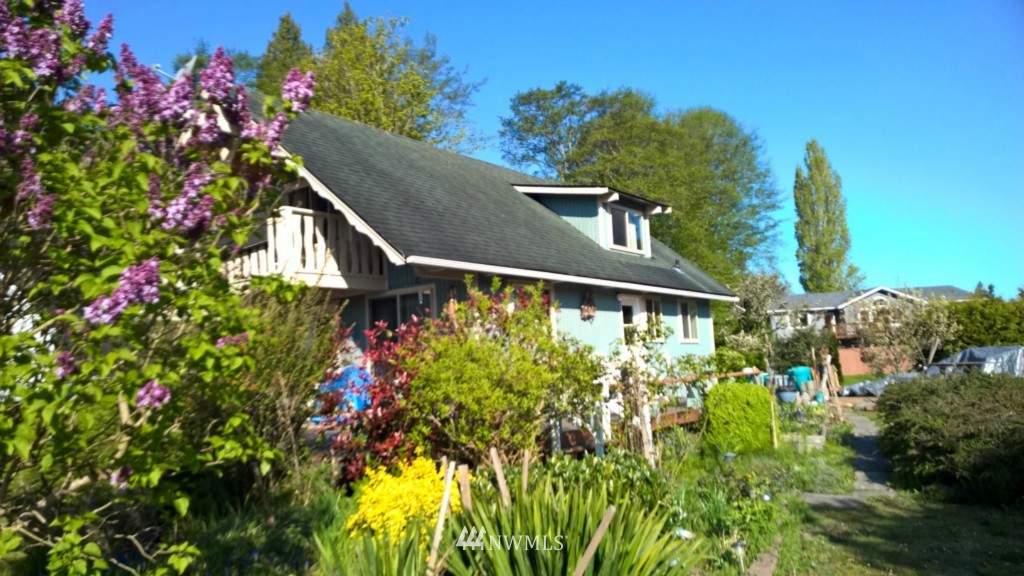 8115 Kispiox Road Blaine, WA 98230 - Photo 4 of 24 Gallery Image 4