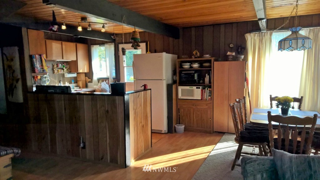 8115 Kispiox Road Blaine, WA 98230 - Photo 5 of 24 Gallery Image 5