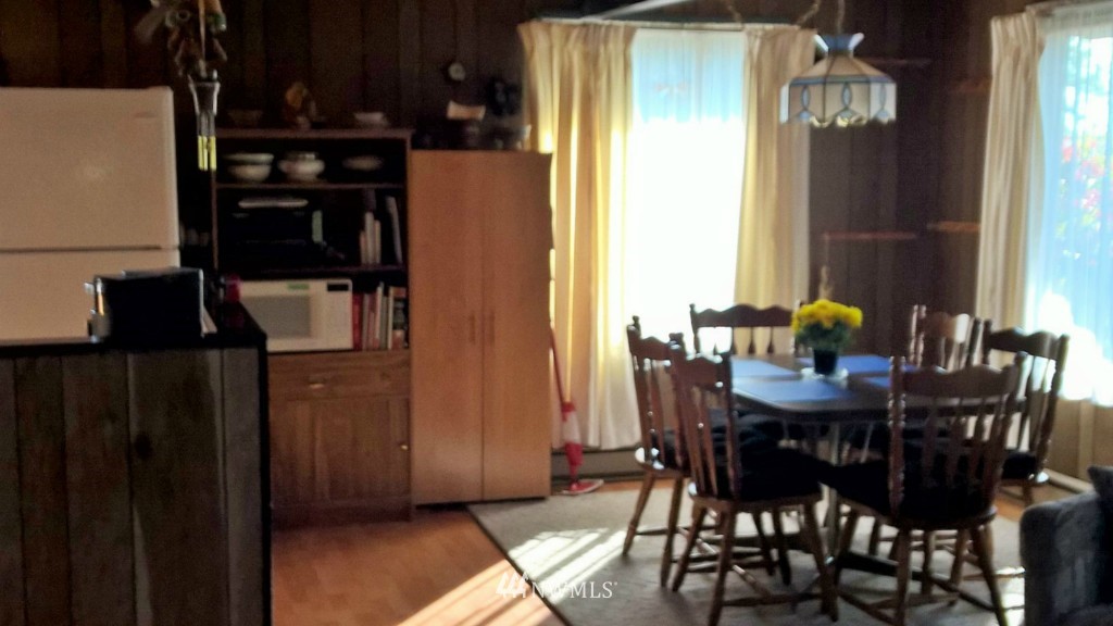 8115 Kispiox Road Blaine, WA 98230 - Photo 7 of 24 Gallery Image 7