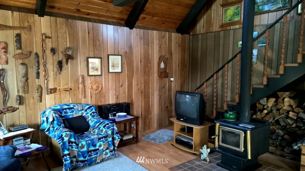 8115 Kispiox Road Blaine, WA 98230 - Photo 8 of 24 Gallery Image 8