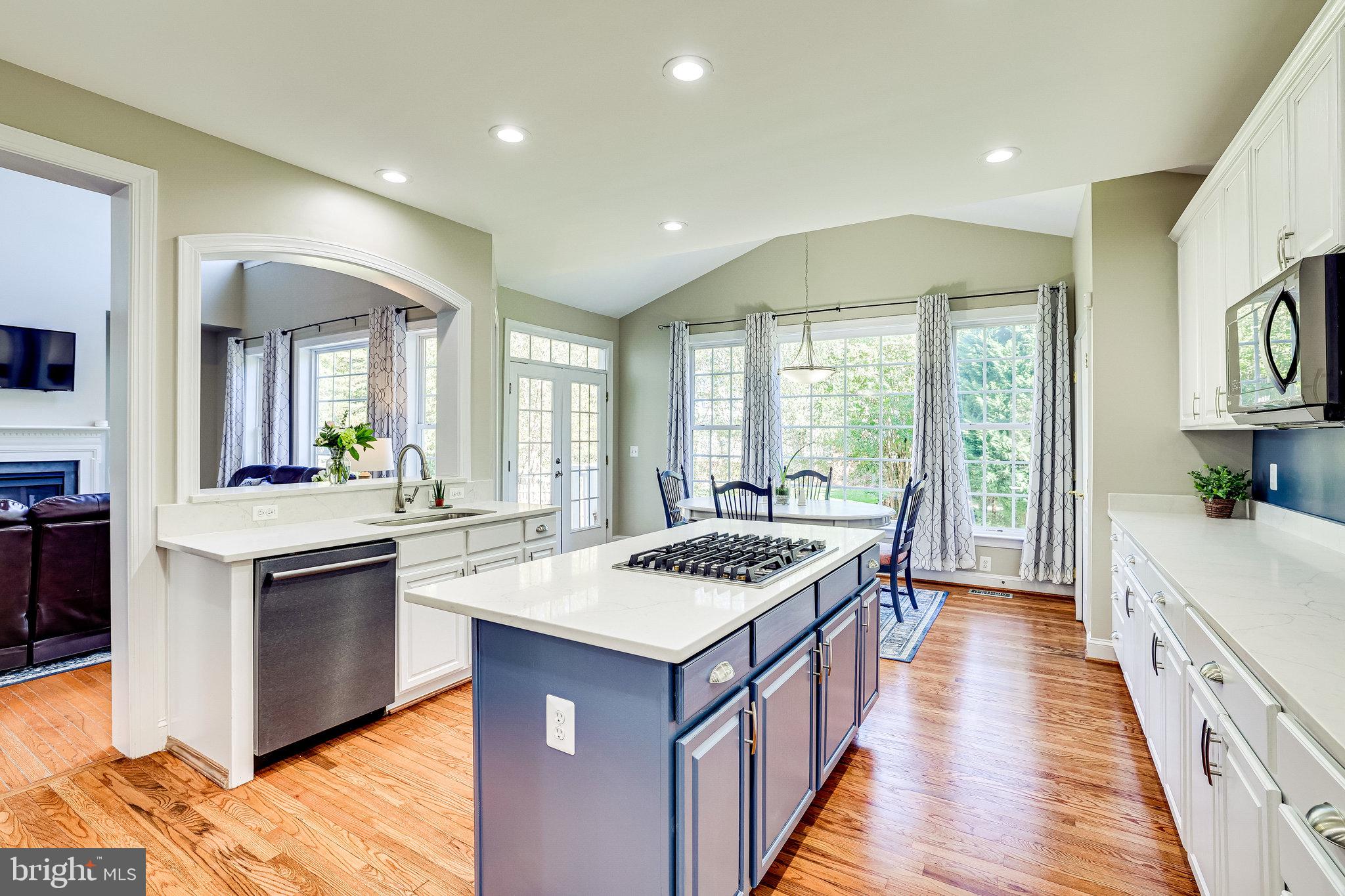 43645 Riverpoint Drive Leesburg, VA 20176 - Photo 26 of 88 Newly Remodeled Kitchen