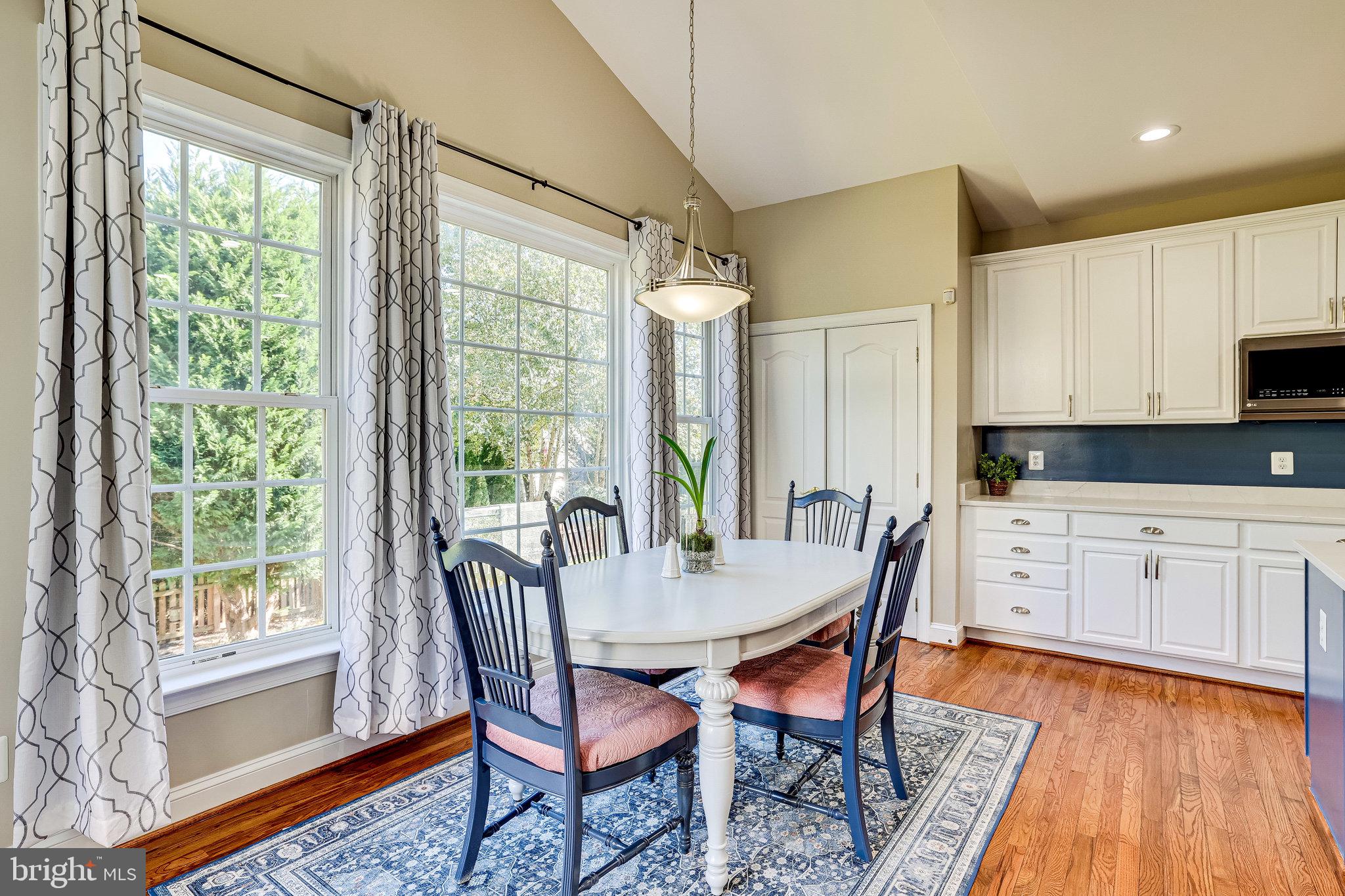 43645 Riverpoint Drive Leesburg, VA 20176 - Photo 30 of 88 Eat-in Kitchen