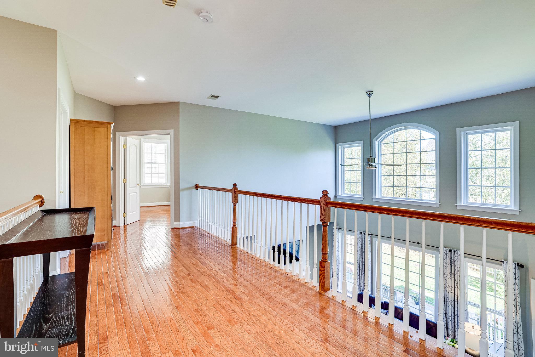 43645 Riverpoint Drive Leesburg, VA 20176 - Photo 57 of 88 Nice wide catwalk