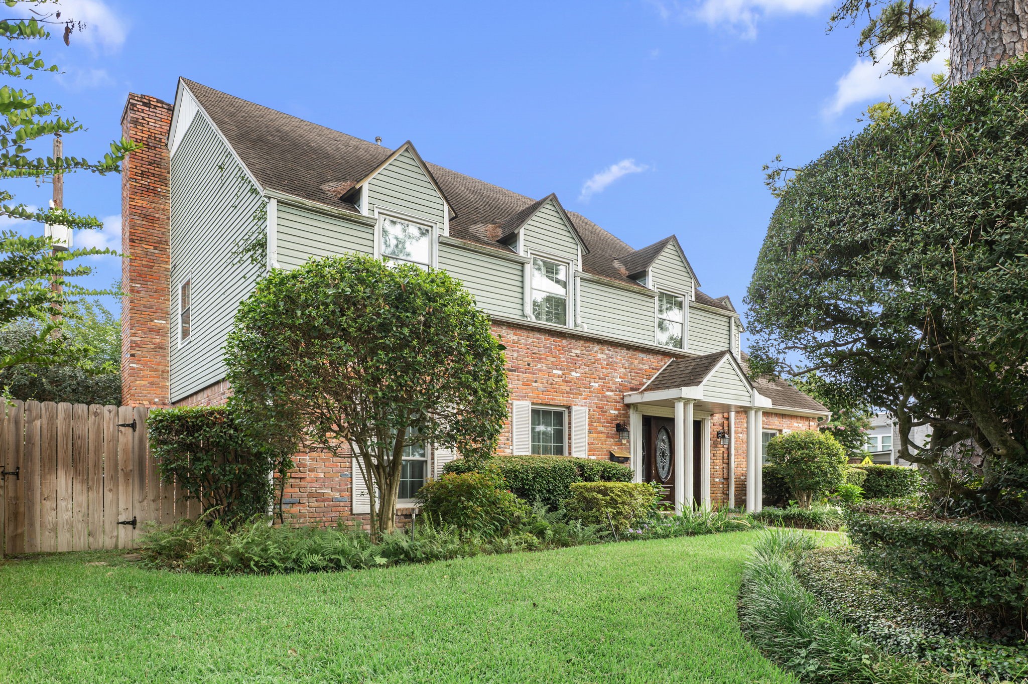 2 story 4 bedroom home