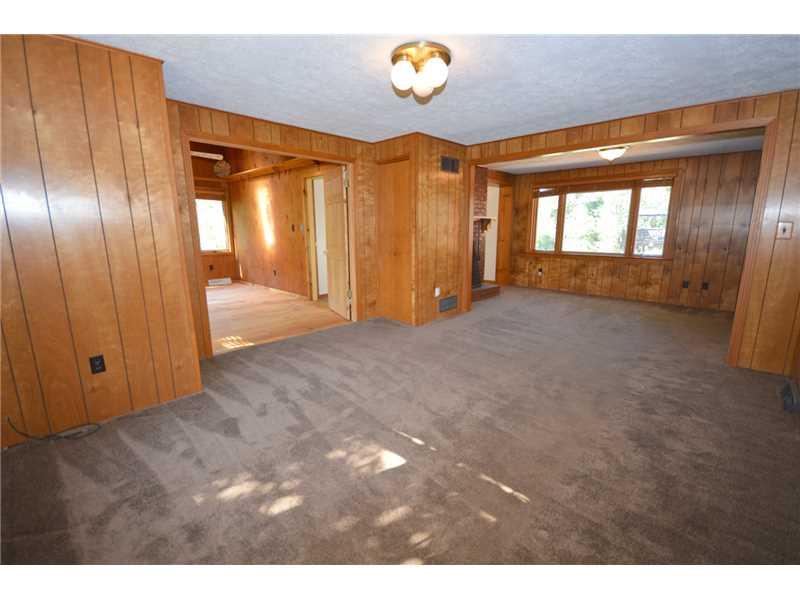 236 Hays Road Upper St. Clair, PA 15241 - Photo 9 of 23 Family Room.