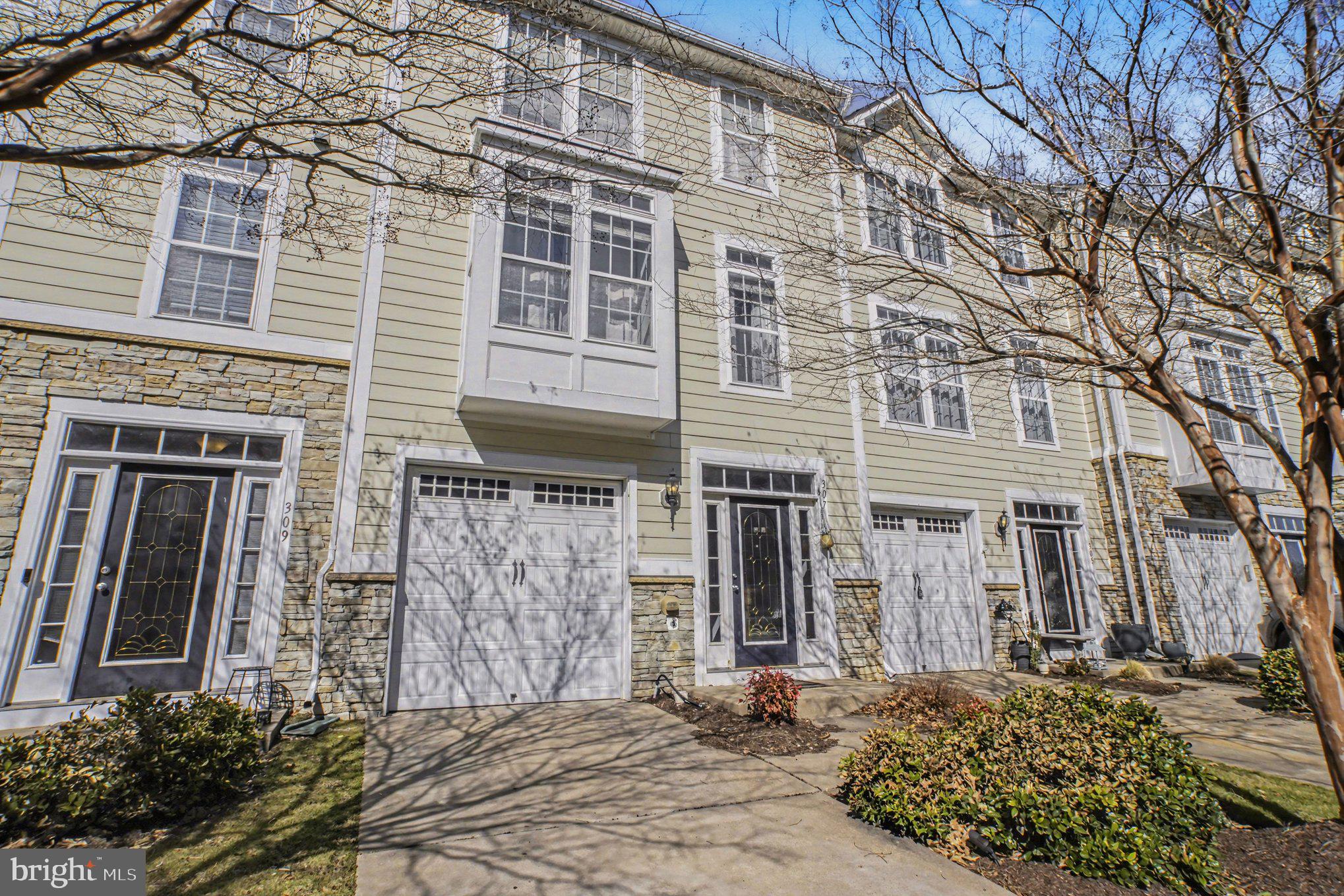 307 Monroe Point Drive Colonial Beach, VA 22443 - Photo 2 of 33