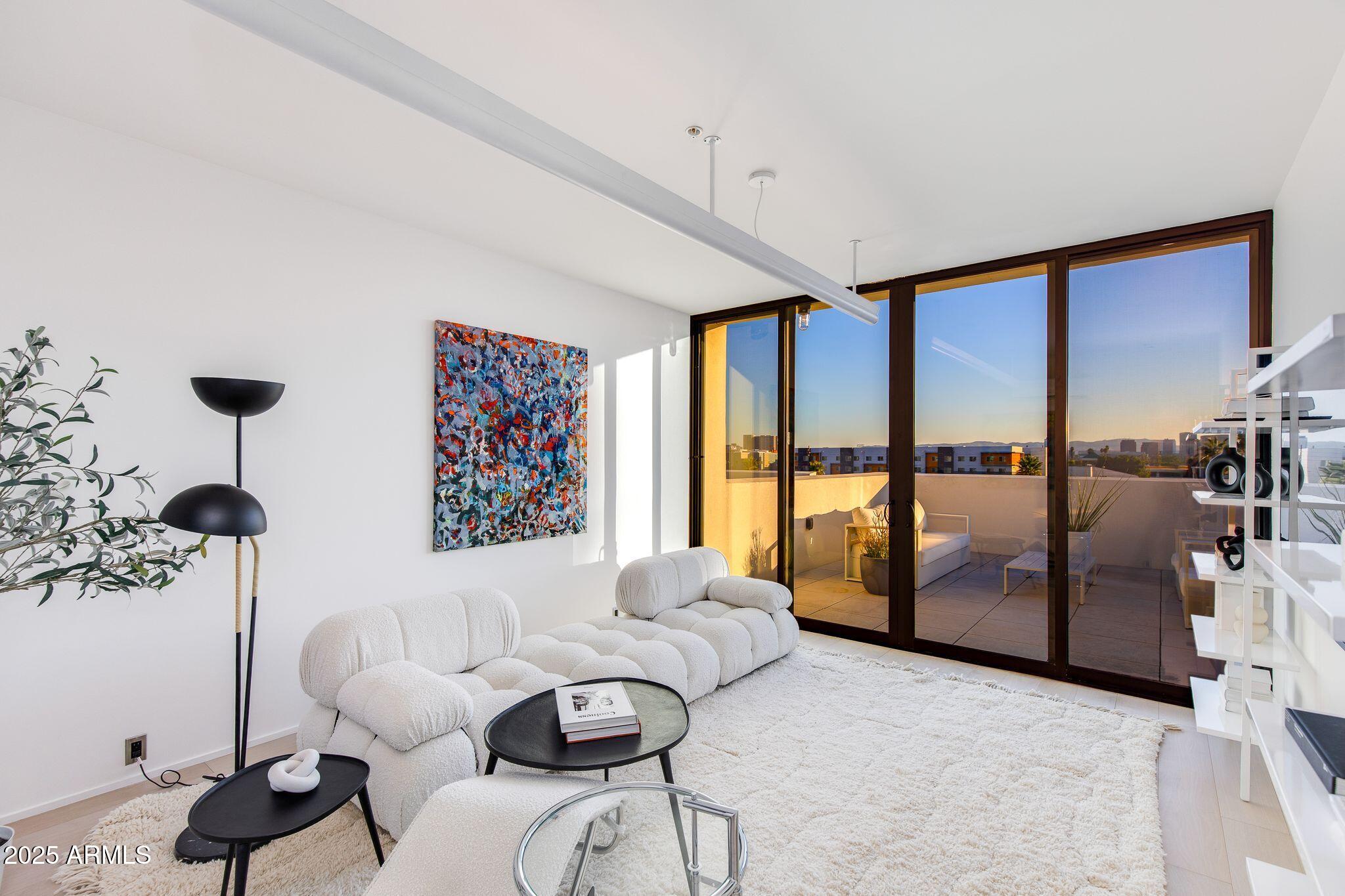 312 East Windsor Avenue, Unit 4 Phoenix, AZ 85004 - Photo 9 of 13 48-Windsor