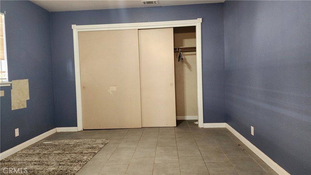 18133 10th Street Bloomington, CA 92316 - Photo 10 of 15 a view of an empty room