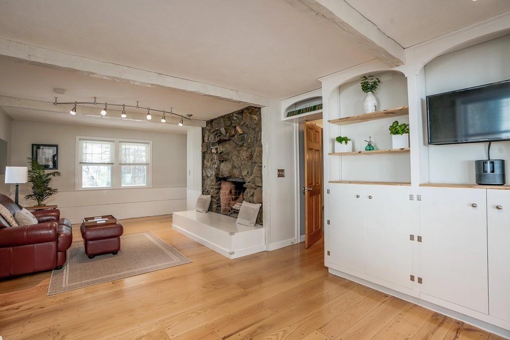 13 Gould Road Bedford, MA 01730 - Photo 11 of 39 Gallery Image 11