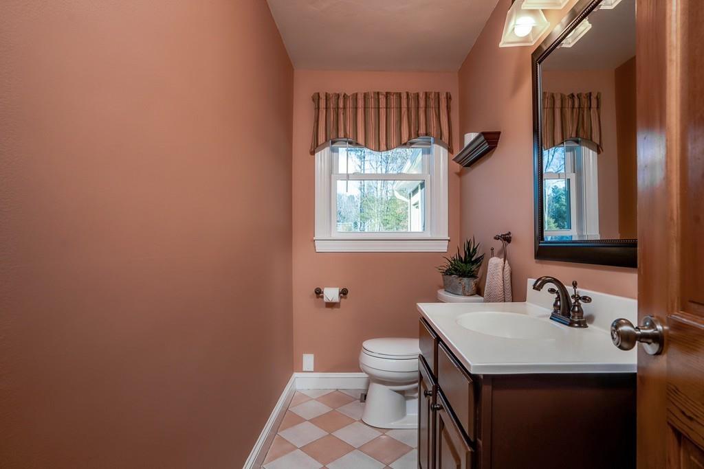 13 Gould Road Bedford, MA 01730 - Photo 14 of 39 Gallery Image 14