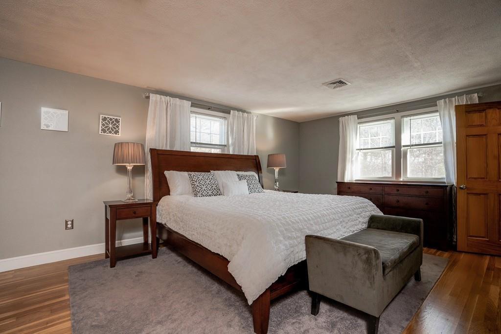 13 Gould Road Bedford, MA 01730 - Photo 17 of 39 Gallery Image 17