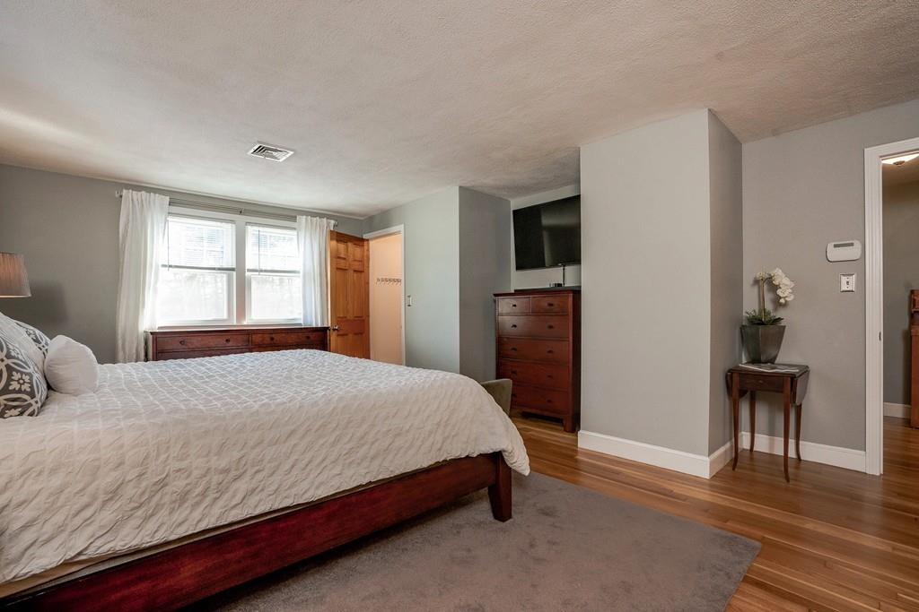 13 Gould Road Bedford, MA 01730 - Photo 18 of 39 Gallery Image 18