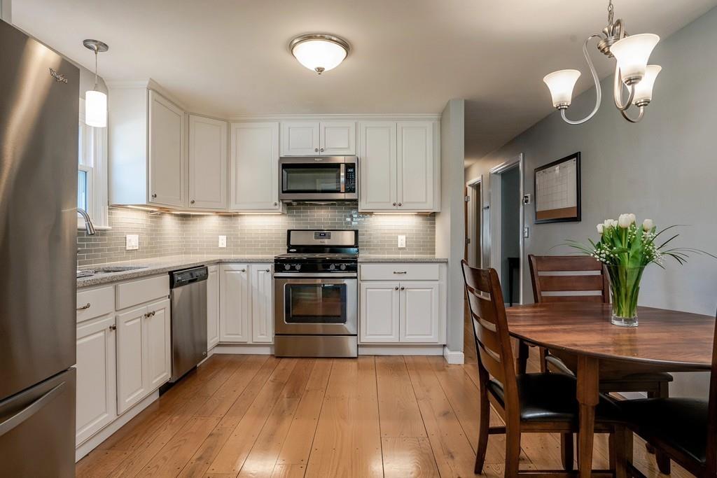 13 Gould Road Bedford, MA 01730 - Photo 3 of 39 Gallery Image 3