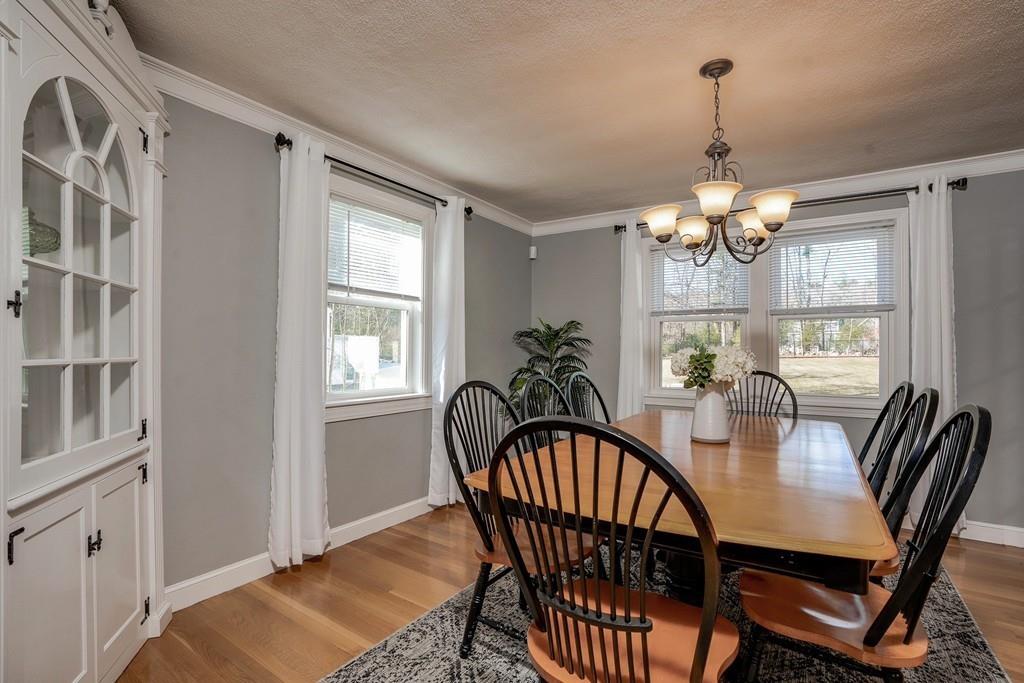 13 Gould Road Bedford, MA 01730 - Photo 6 of 39 Gallery Image 6