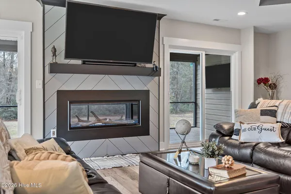 $899,000 | 7054 Healy Haven Lane Northeast, Leland, NC 28451