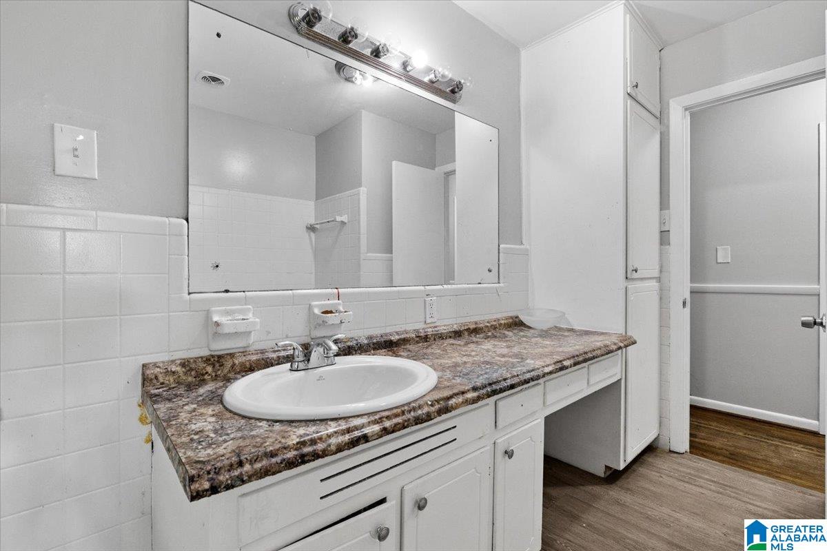 1216 Huffman Road Birmingham, AL 35215 - Photo 17 of 32