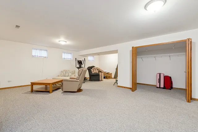 $439,000 | 16300 Chickadee Circle, Orland Park, IL 60467