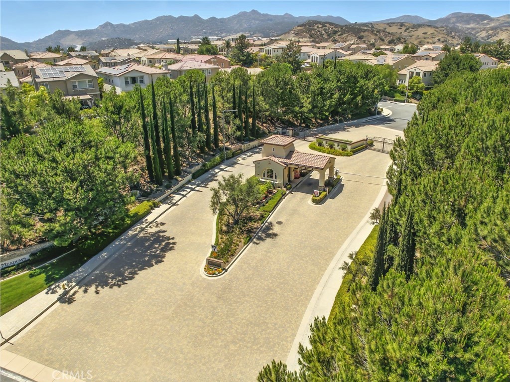 11850 Red Hawk Lane Porter Ranch, CA 91326 - Photo 49 of 51 Bella Vista Gate Entrance
