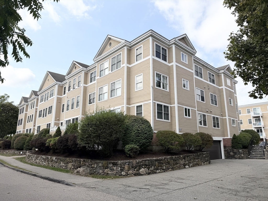 11 Cheriton Road, Unit 107 Boston, MA 02132 - Photo 26 of 26