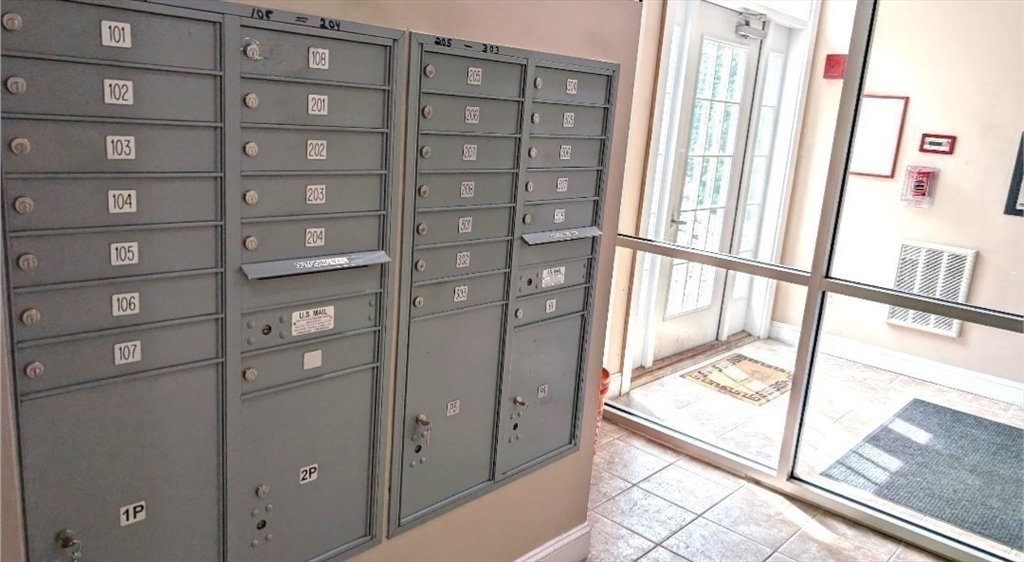 11 Cheriton Road, Unit 107 Boston, MA 02132 - Photo 3 of 26