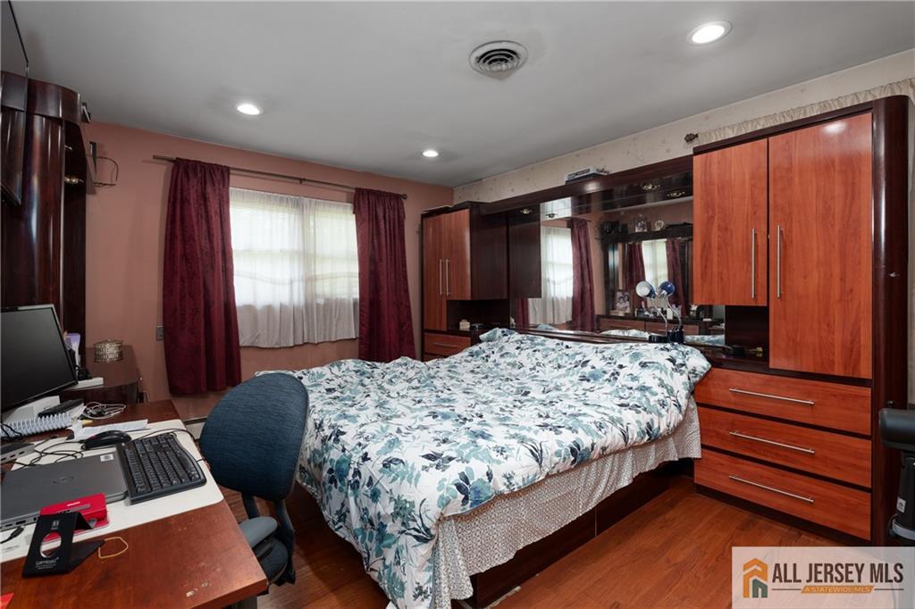 984 New Dover Road Edison, NJ 08820 - Photo 12 of 30