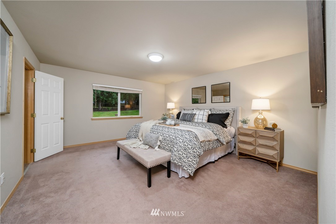 18012 67th Street East Sumner, WA 98391 - Photo 11 of 27