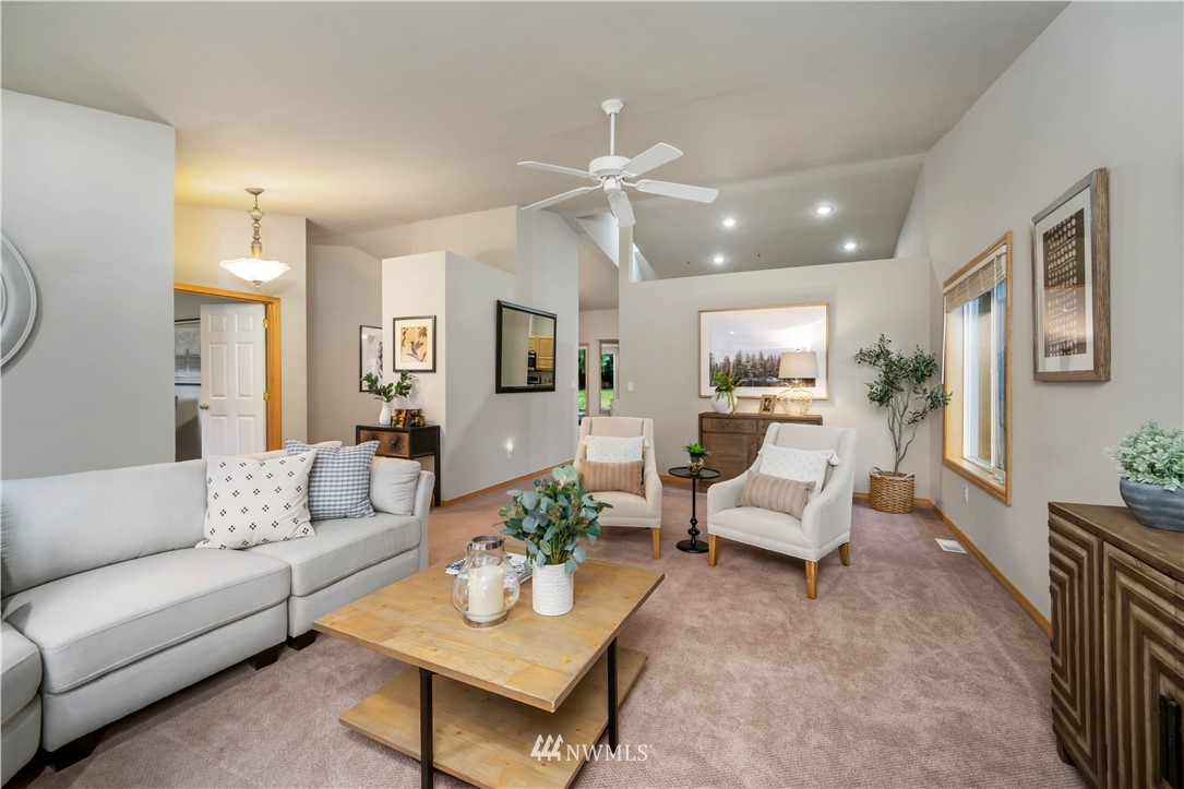 18012 67th Street East Sumner, WA 98391 - Photo 5 of 27