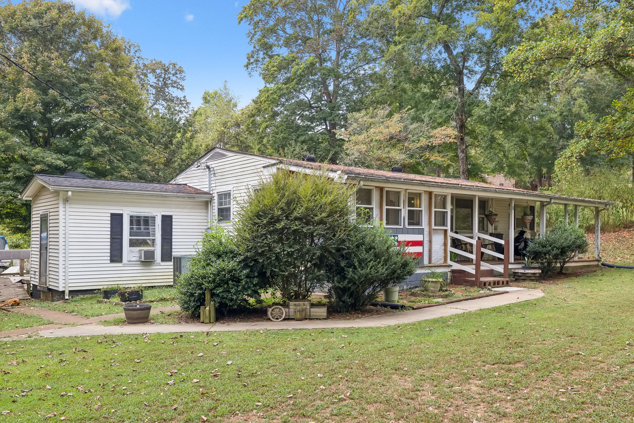 1826 Palmyra Road Palmyra, TN 37142 - Photo 2 of 41