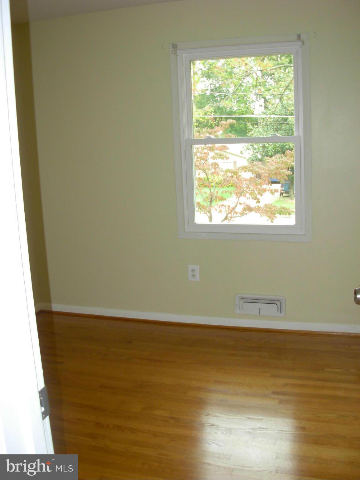 6230 Greeley Boulevard Springfield, VA 22152 - Photo 15 of 30 Bedroom